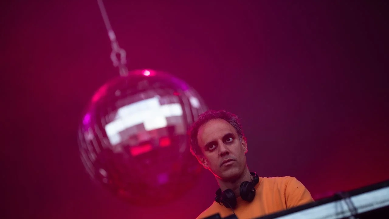 Listen to Four Tet’s Surprise New 🕈︎♓︎■︎♑︎♎︎♓︎■︎♑︎⬧︎ Album Listen to Four Tet’s Surprise New 🕈︎♓︎■︎♑︎♎︎♓︎■︎♑︎⬧︎ Album